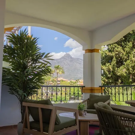 Banus - Banus-nueva Andalucia - Premium Renovated 2br - 2ba - Outdoor Terrace W Mountain Views - Brand-new Furniture, Decor & Appliances - Dama De Noche Urb- S Pools - Only 1,5 K M From Puerto Banus - Ideal For Familie Marbella