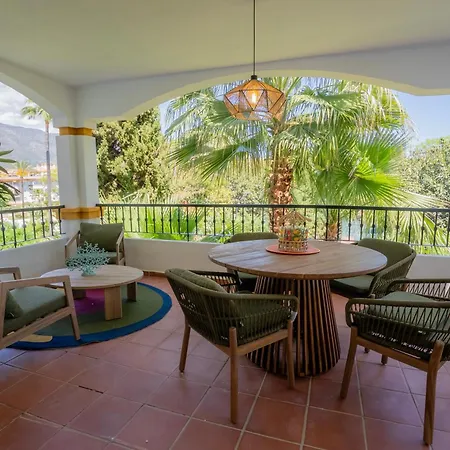 Banus - Banus-nueva Andalucia - Premium Renovated 2br - 2ba - Outdoor Terrace W Mountain Views - Brand-new Furniture, Decor & Appliances - Dama De Noche Urb- S Pools - Only 1,5 K M From Puerto Banus - Ideal For Familie Apartment