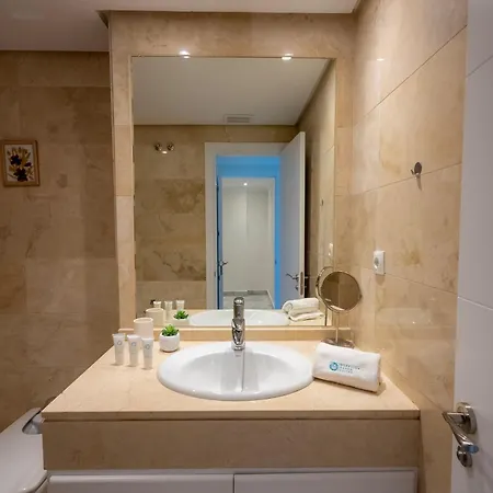 Banus - Banus-nueva Andalucia - Premium Renovated 2br - 2ba - Outdoor Terrace W Mountain Views - Brand-new Furniture, Decor & Appliances - Dama De Noche Urb- S Pools - Only 1,5 K M From Puerto Banus - Ideal For Familie * Marbella