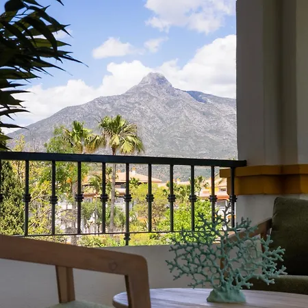 Banus - Banus-nueva Andalucia - Premium Renovated 2br - 2ba - Outdoor Terrace W Mountain Views - Brand-new Furniture, Decor & Appliances - Dama De Noche Urb- S Pools - Only 1,5 K M From Puerto Banus - Ideal For Familie Marbella