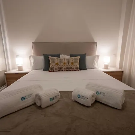 Apartment Banus - Banus-nueva Andalucia - Premium Renovated 2br - 2ba - Outdoor Terrace W Mountain Views - Brand-new Furniture, Decor & Appliances - Dama De Noche Urb- S Pools - Only 1,5 K M From Puerto Banus - Ideal For Familie