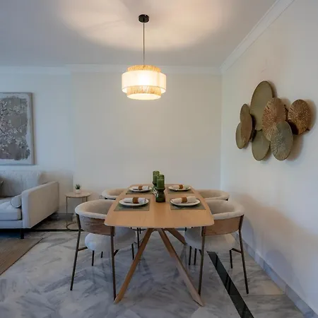 Apartment Banus - Banus-nueva Andalucia - Premium Renovated 2br - 2ba - Outdoor Terrace W Mountain Views - Brand-new Furniture, Decor & Appliances - Dama De Noche Urb- S Pools - Only 1,5 K M From Puerto Banus - Ideal For Familie Marbella