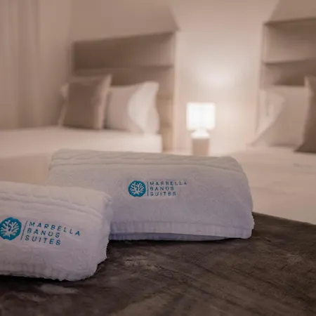 Apartment Banus - Banus-nueva Andalucia - Premium Renovated 2br - 2ba - Outdoor Terrace W Mountain Views - Brand-new Furniture, Decor & Appliances - Dama De Noche Urb- S Pools - Only 1,5 K M From Puerto Banus - Ideal For Familie Marbella
